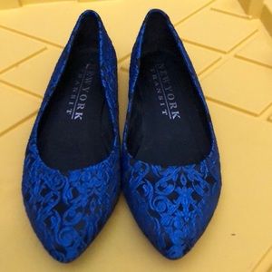 NEW YORK TRANSIT 1/4 inch heel blue shoes